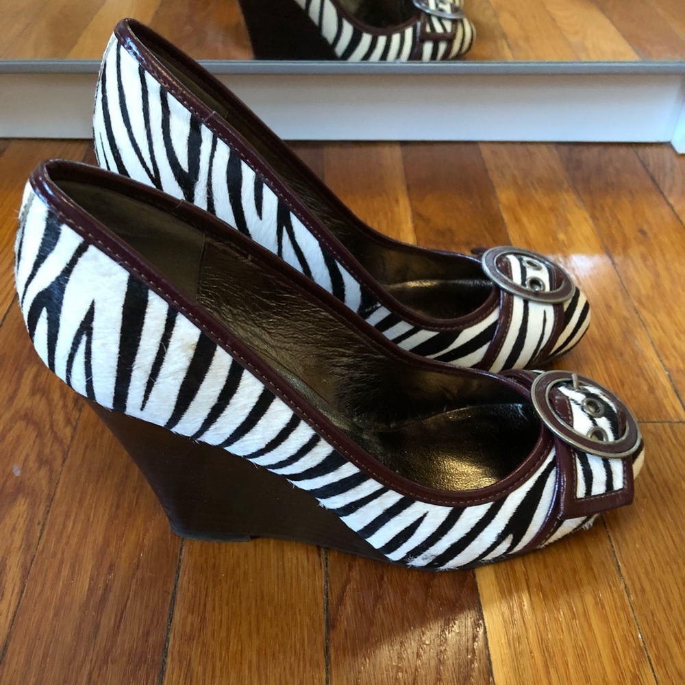 Steve Madden zebra shoes size 8